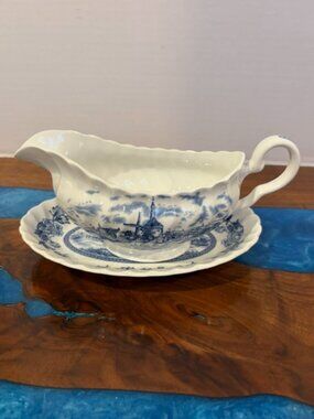 Johnson Brothers Tulip Time Windmill Gravy Boat with Underplate